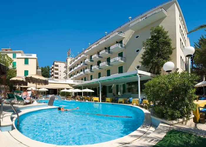 Hotel all'aeroporto: Hotel Vienna Touring